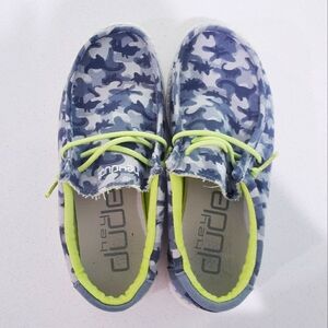 Youth Hey Dude Dinosaur Camo Shoes Size 4